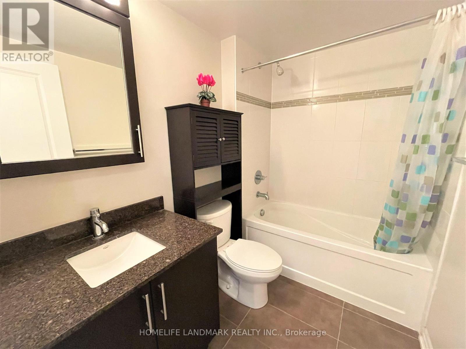 1908 - 195 Besserer Street, Ottawa, Ontario  K1N 0B6 - Photo 3 - X12156737