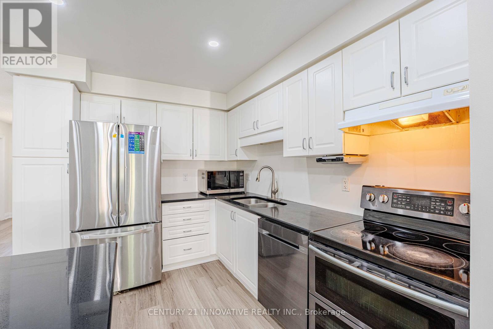 34 Revell Drive, Guelph (Clairfields/hanlon Business Park), Ontario  N1G 0B8 - Photo 10 - X12156738