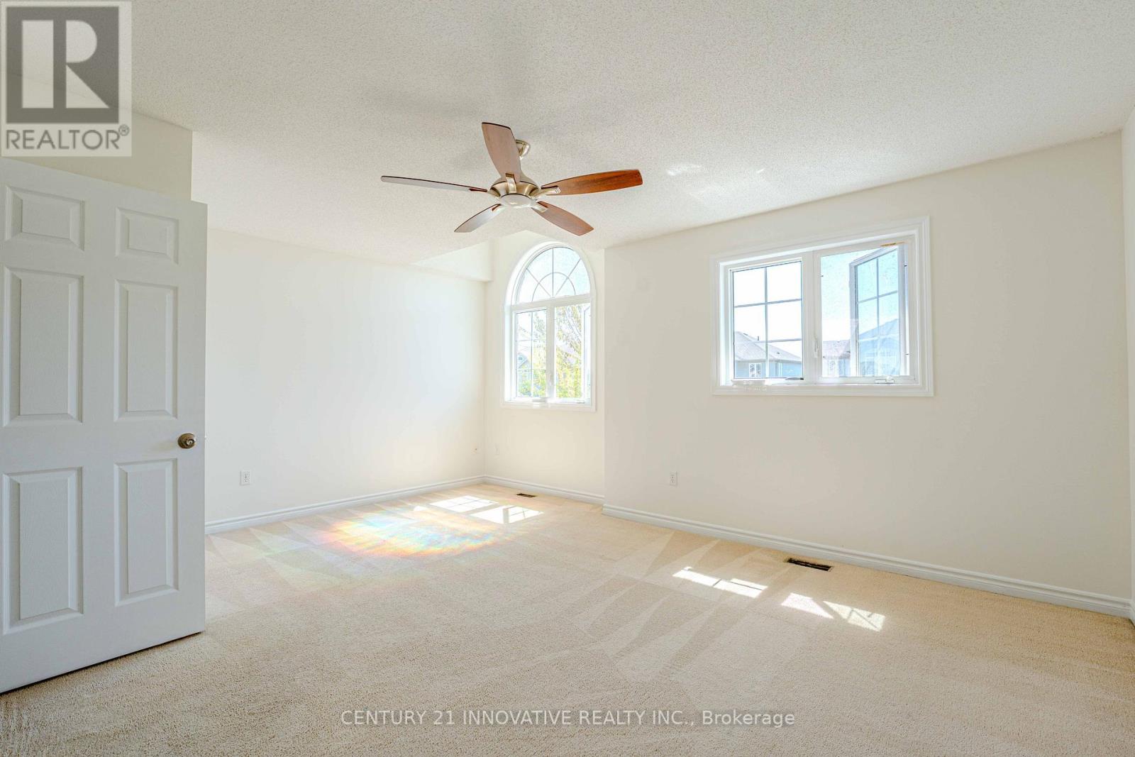34 Revell Drive, Guelph (Clairfields/hanlon Business Park), Ontario  N1G 0B8 - Photo 15 - X12156738