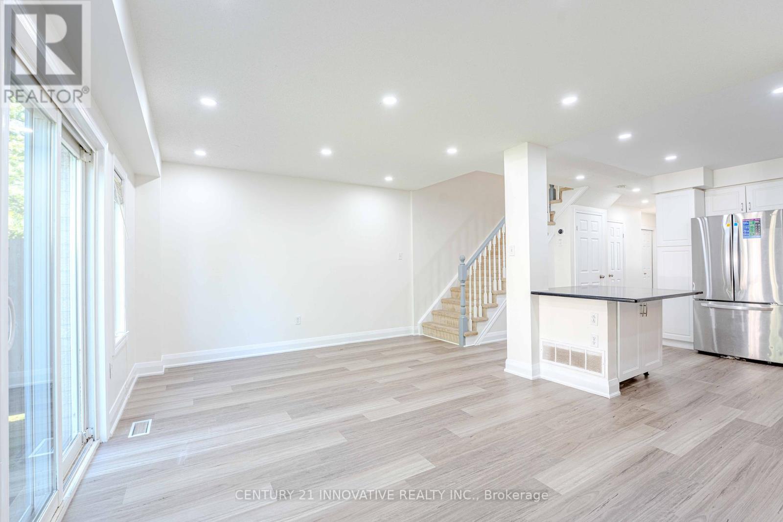 Property at 34 REVELL DRIVE image 4