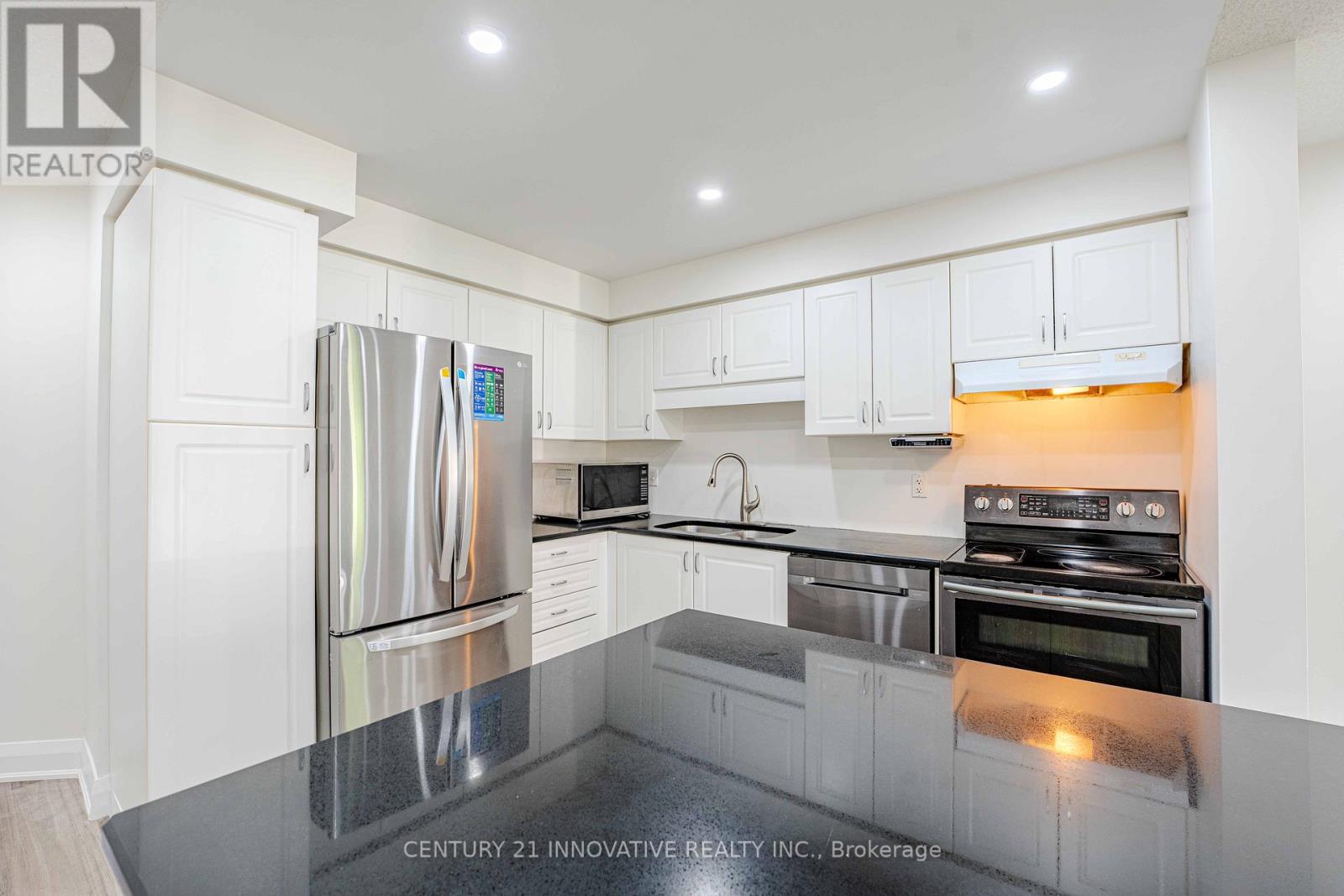 34 Revell Drive, Guelph (Clairfields/hanlon Business Park), Ontario  N1G 0B8 - Photo 8 - X12156738