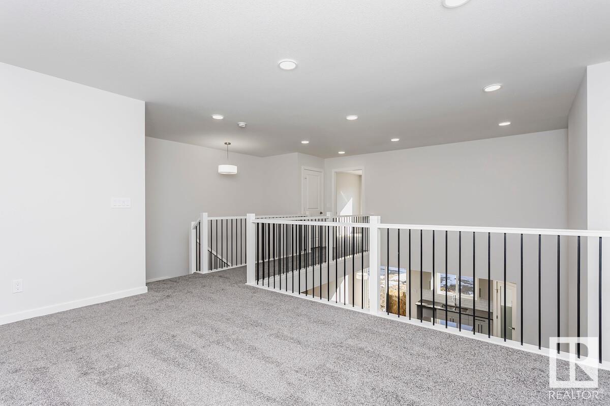 2647 5 Av Sw, Edmonton, Alberta  T6X 3H9 - Photo 3 - E4434671