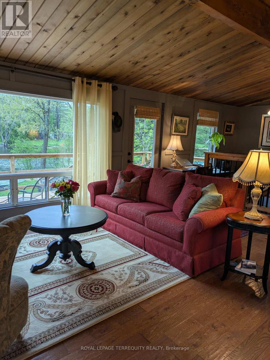7862 Birch Drive, Ramara, Ontario  L0K 2B0 - Photo 9 - S12153243
