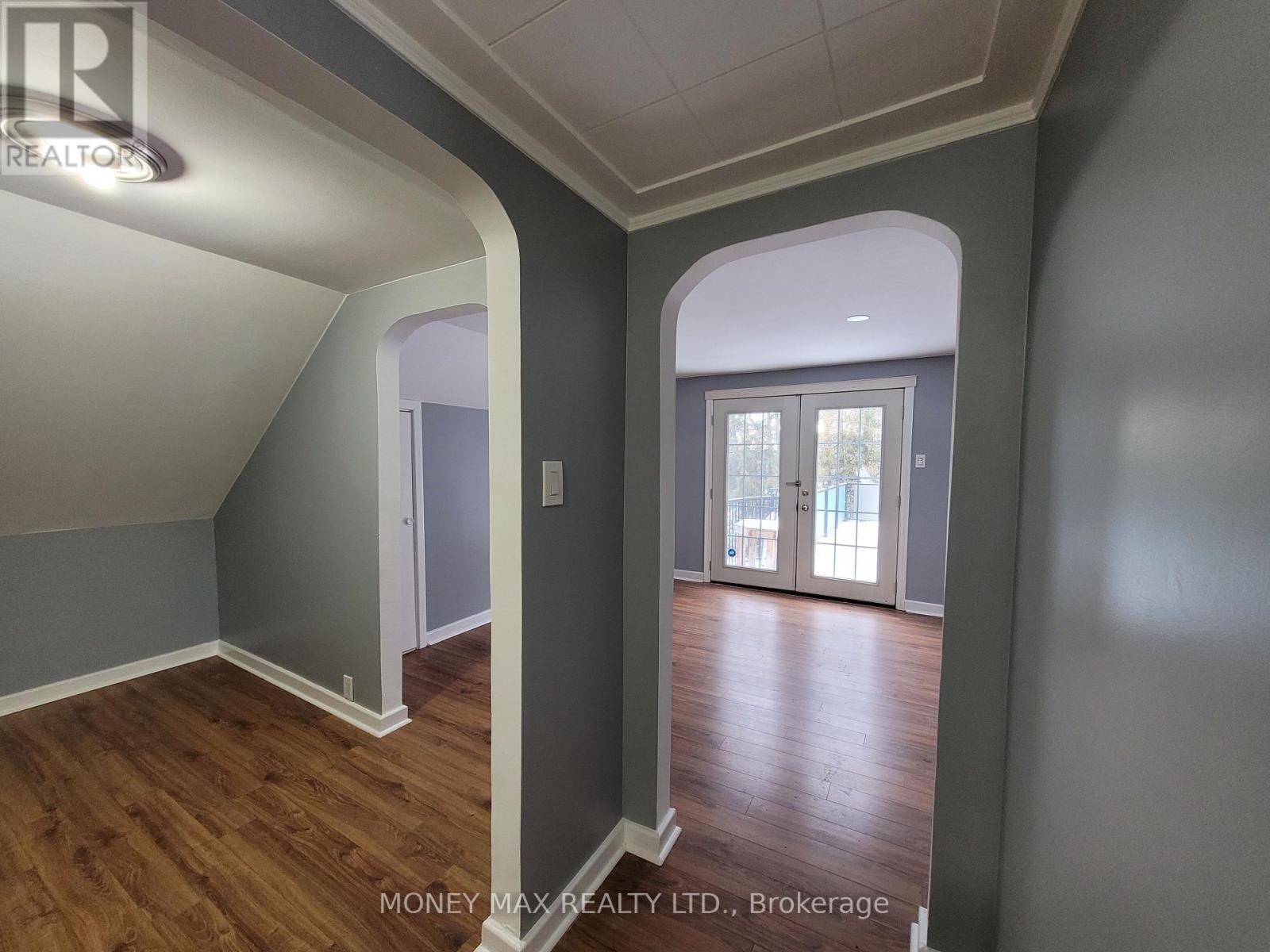 B - 2952 Prince Of Wales Drive, Ottawa, Ontario  K2E 0B2 - Photo 11 - X12156764