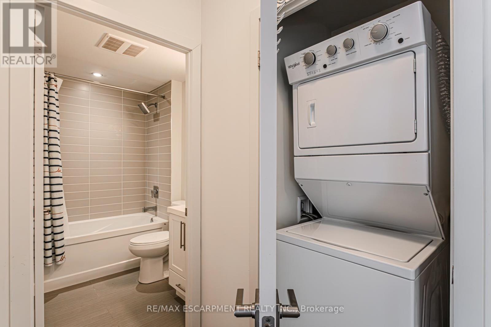 809 - 2093 Fairview Street, Burlington, Ontario  L7R 0E6 - Photo 10 - W12156755