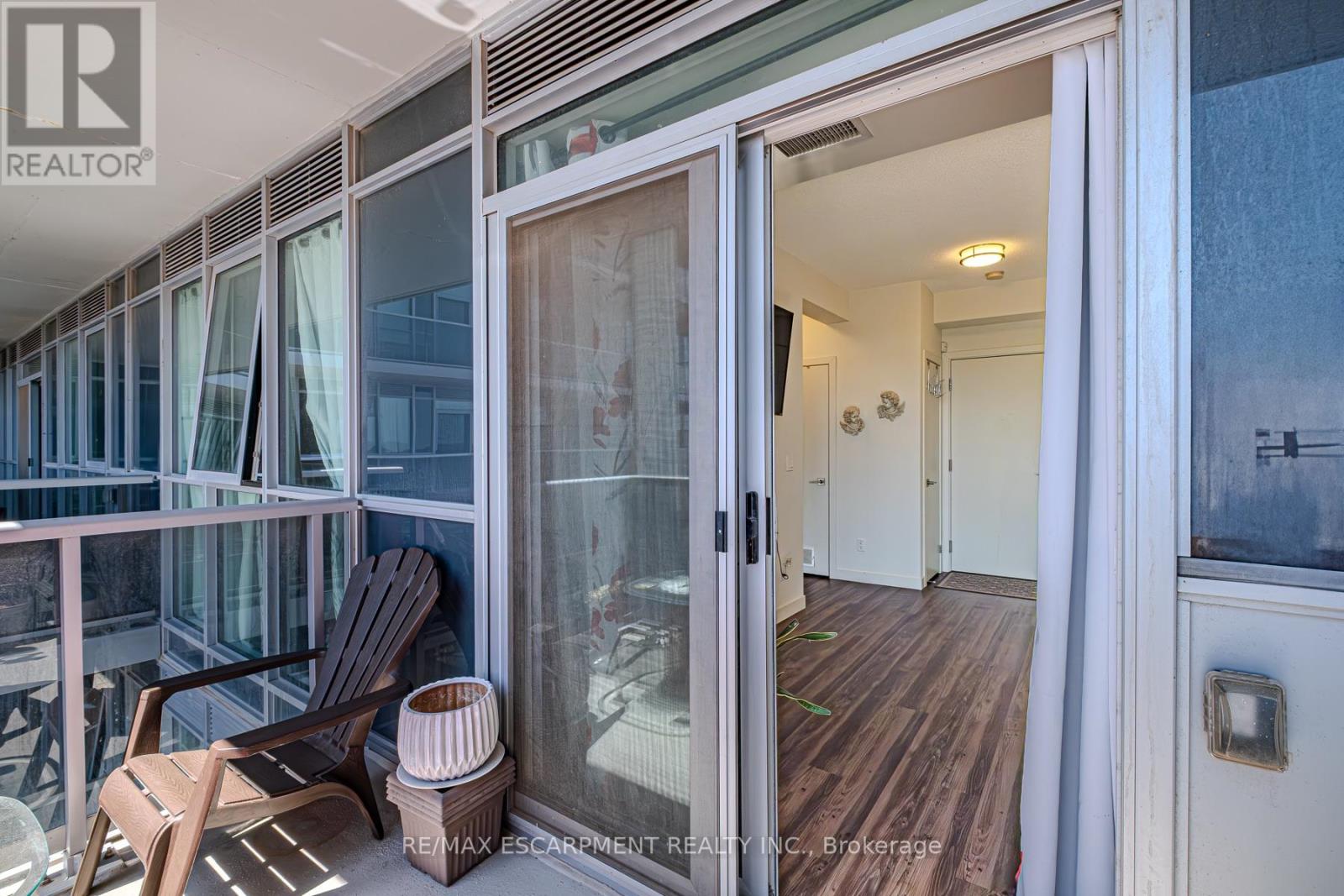 809 - 2093 Fairview Street, Burlington, Ontario  L7R 0E6 - Photo 15 - W12156755