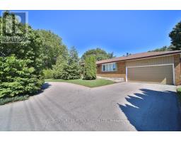 1520 REBECCA STREET, Oakville, Ontario
