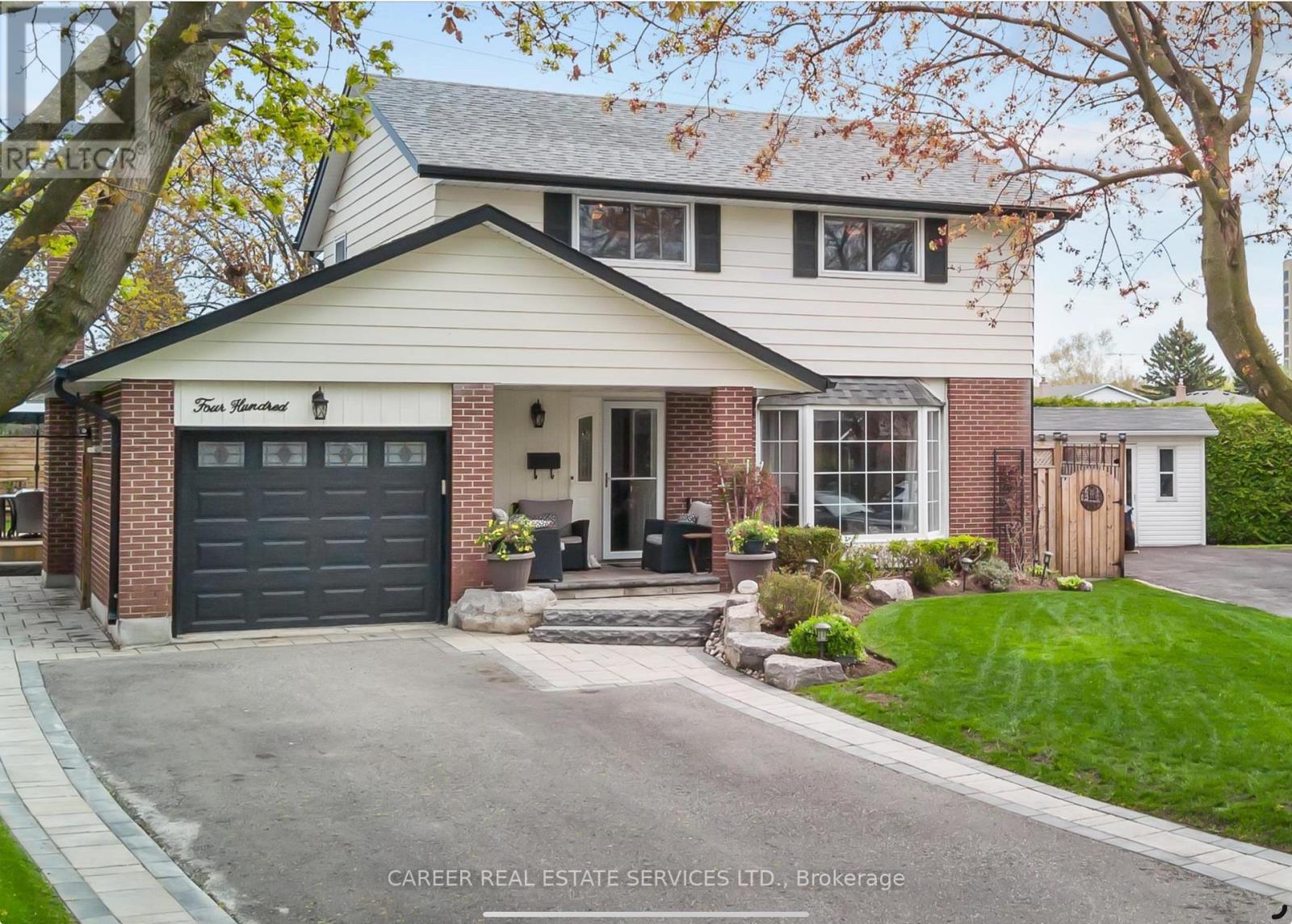 400 LAMBETH COURT, Oshawa, Ontario
