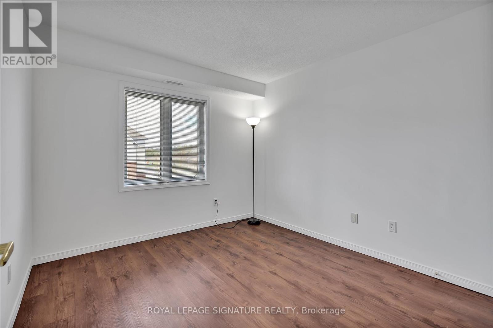 302 - 312 Spillsbury Drive, Peterborough West, Ontario  K9K 0B6 - Photo 15 - X12156382