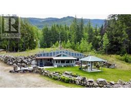 7705 Omen Road, fauquier, British Columbia