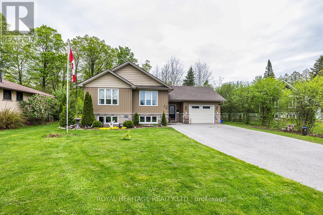 160 Mcgill Drive E, Kawartha Lakes, Ontario L0B 1K0 - Photo 1 - X12156784