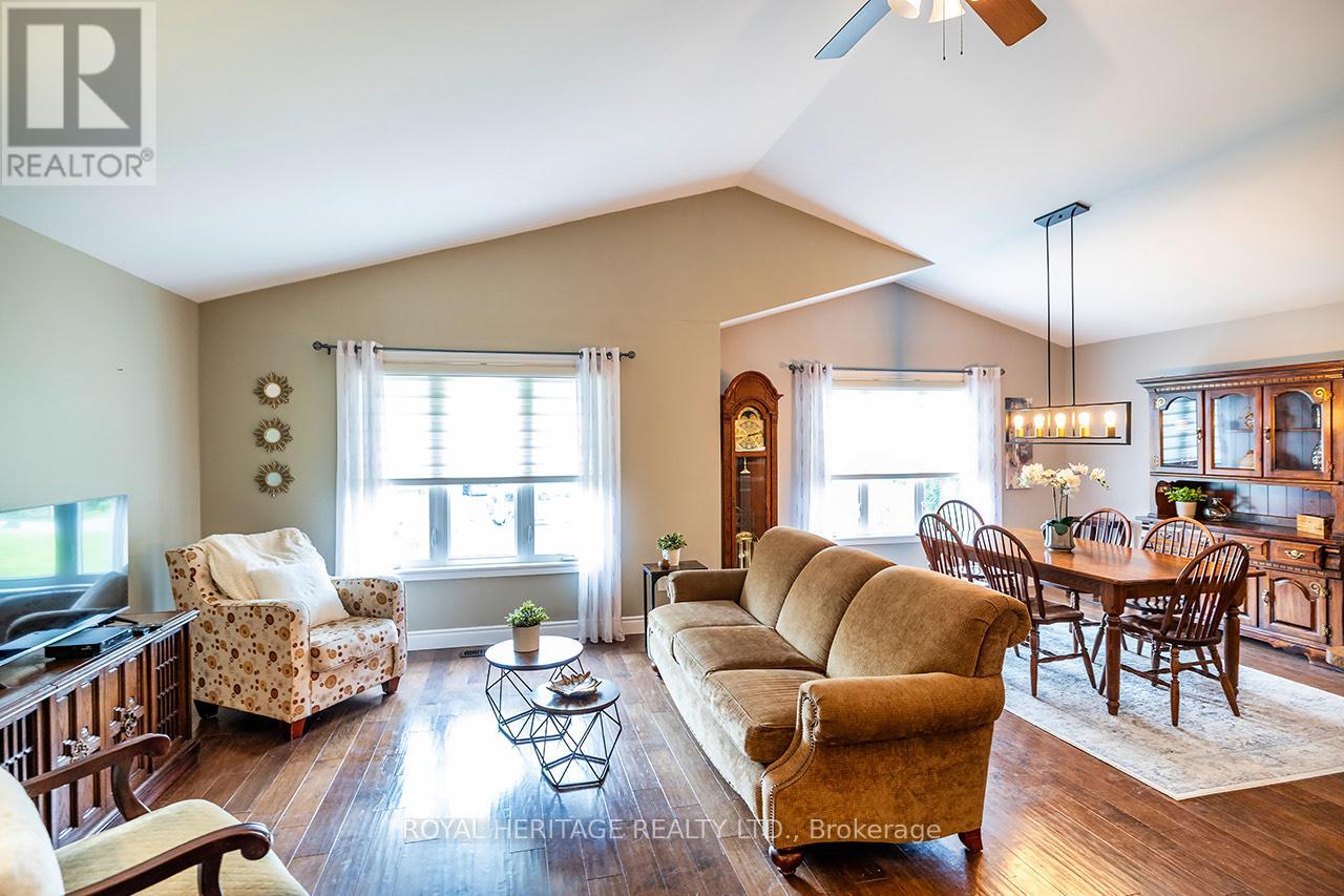 160 Mcgill Drive E, Kawartha Lakes, Ontario L0B 1K0 - Photo 10 - X12156784