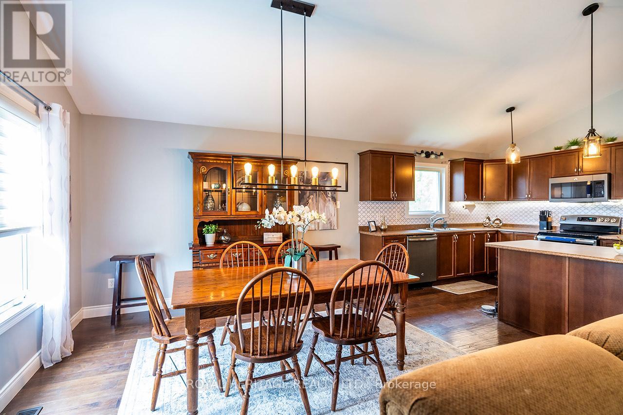 160 Mcgill Drive E, Kawartha Lakes, Ontario L0B 1K0 - Photo 11 - X12156784
