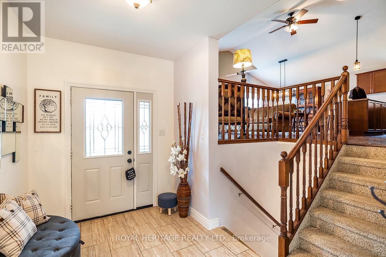 160 Mcgill Drive E, Kawartha Lakes, Ontario L0B 1K0 - Photo 5 - X12156784