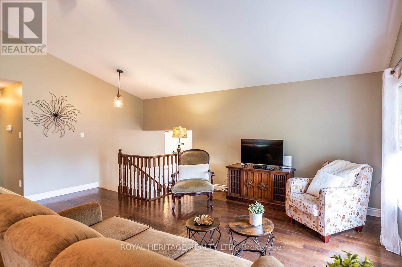 160 Mcgill Drive E, Kawartha Lakes, Ontario L0B 1K0 - Photo 7 - X12156784