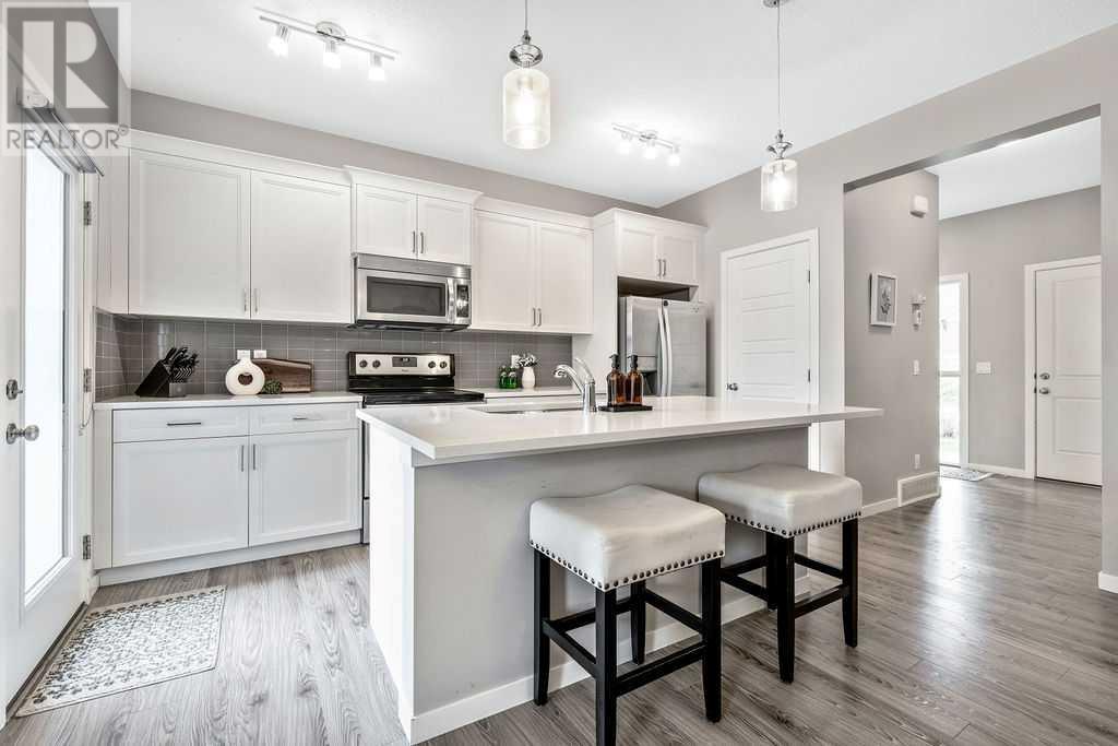 8 Emberside Place, Cochrane, Alberta  T4C 2L8 - Photo 7 - A2219268