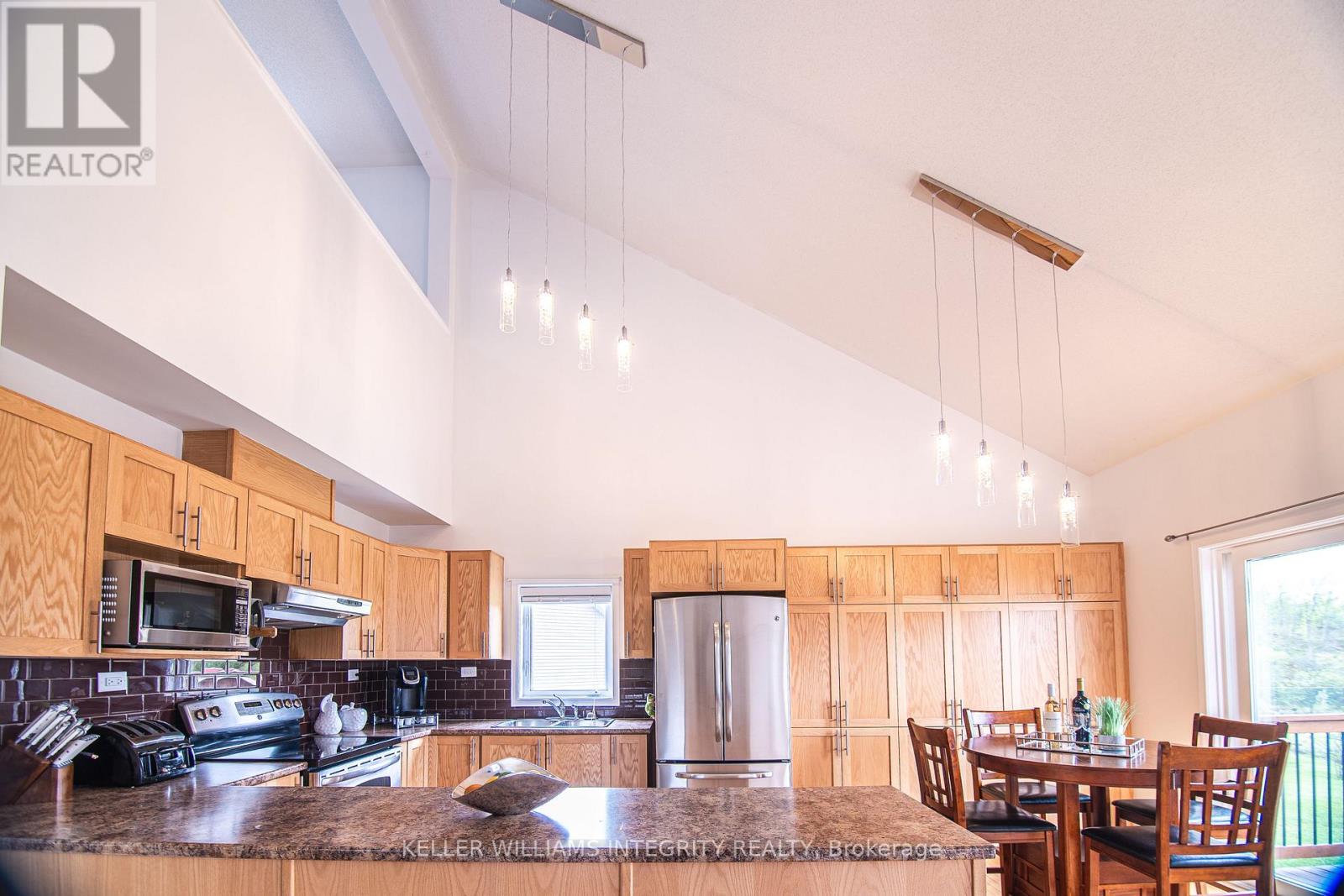 21 Edward Vince Evans Court, Arnprior, Ontario  K7S 0K5 - Photo 9 - X12156778