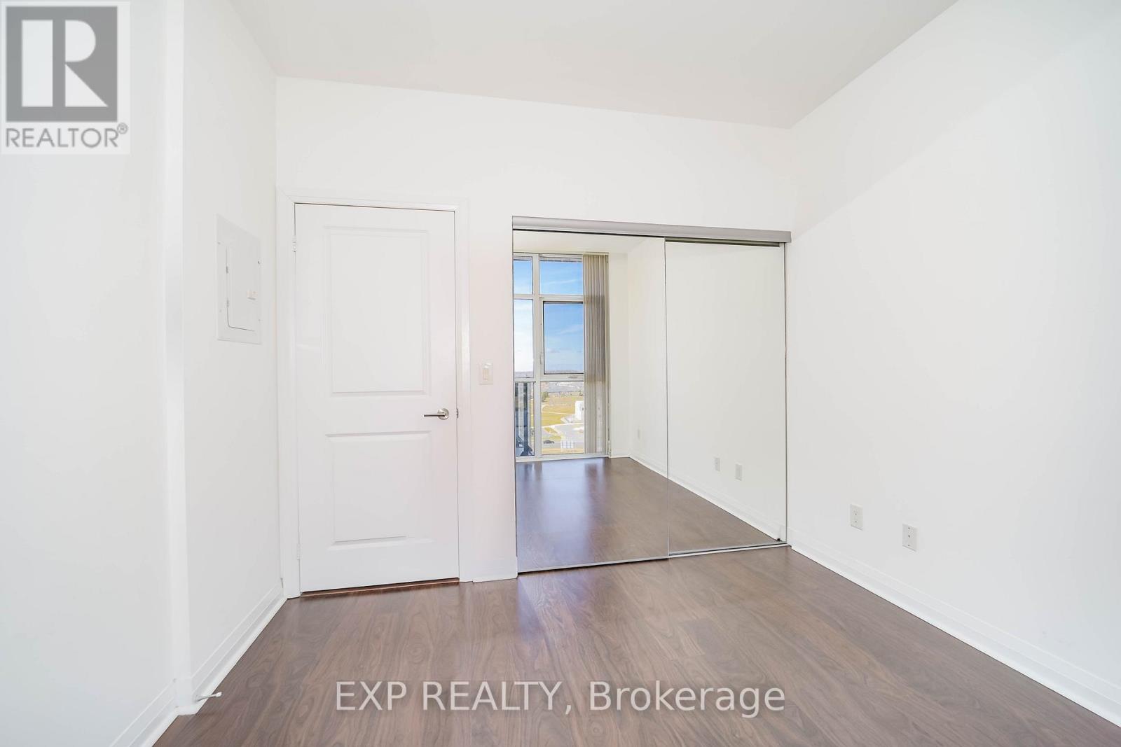 1011 - 55 Oneida Crescent, Richmond Hill, Ontario  L4B 0E8 - Photo 16 - N12156776