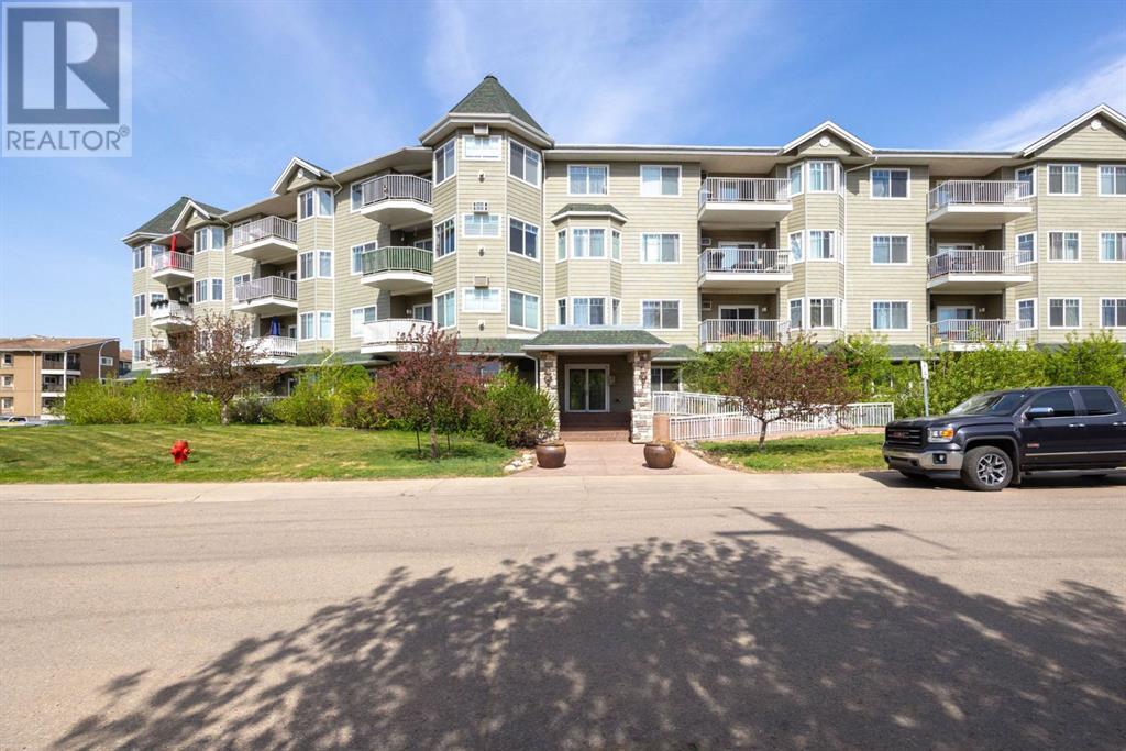 Property at 106, 9918 Gordon Avenue image 1
