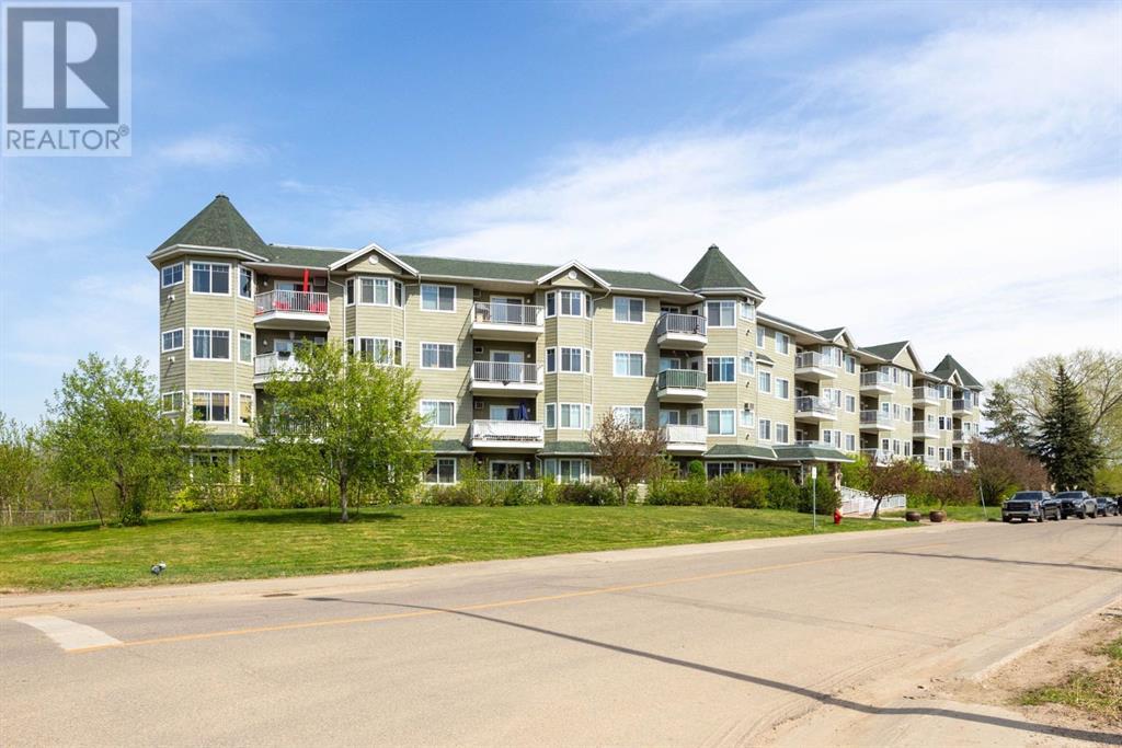 Property at 106, 9918 Gordon Avenue image 3
