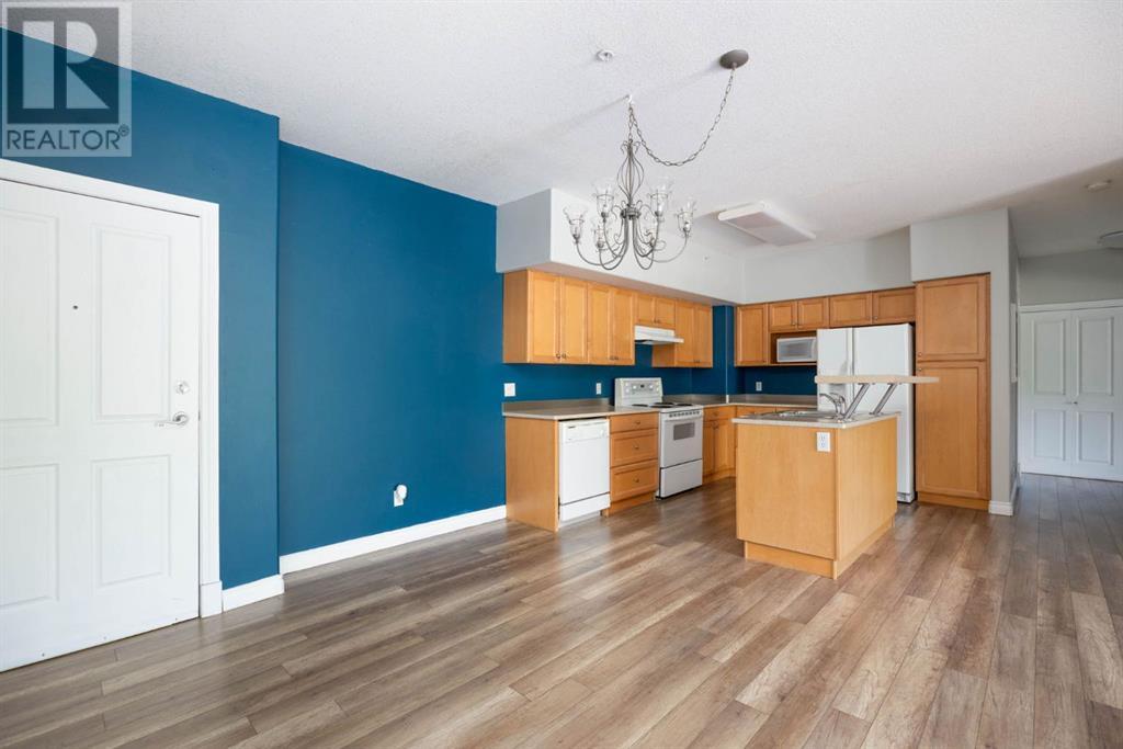 Property at 106, 9918 Gordon Avenue image 5