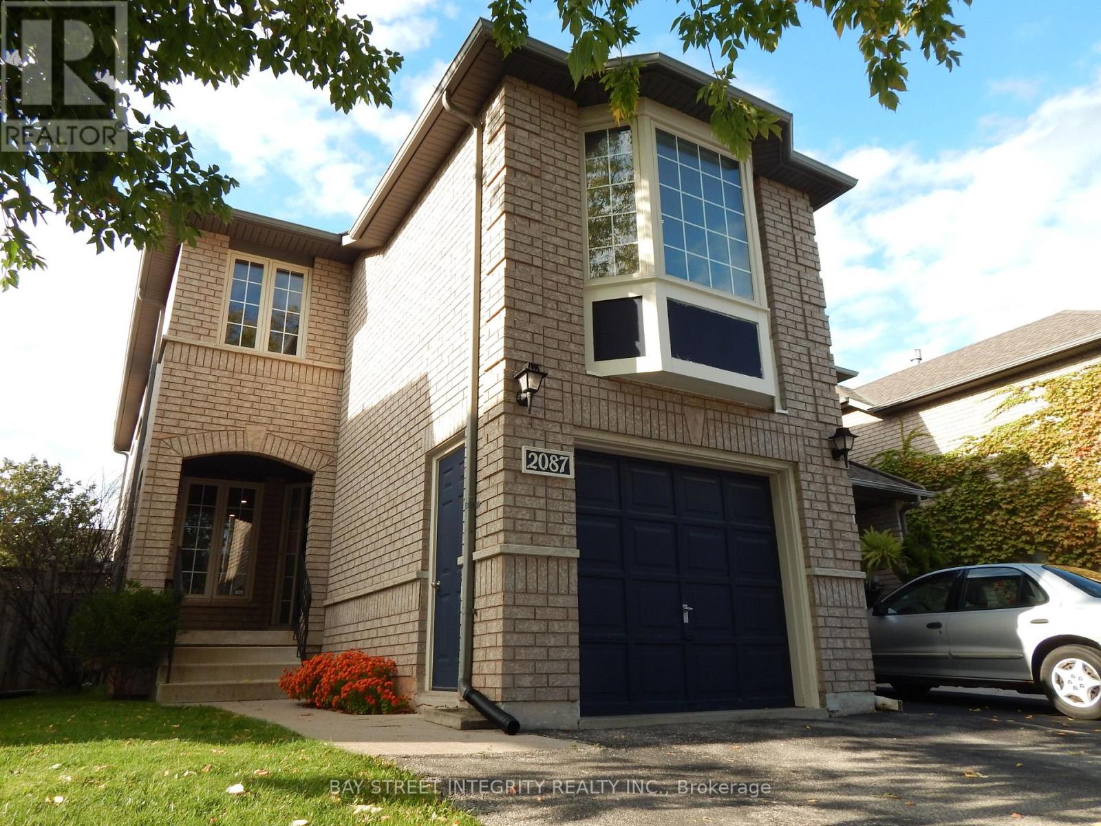 2087 GOLDEN ORCHARD TRAIL, Oakville, Ontario
