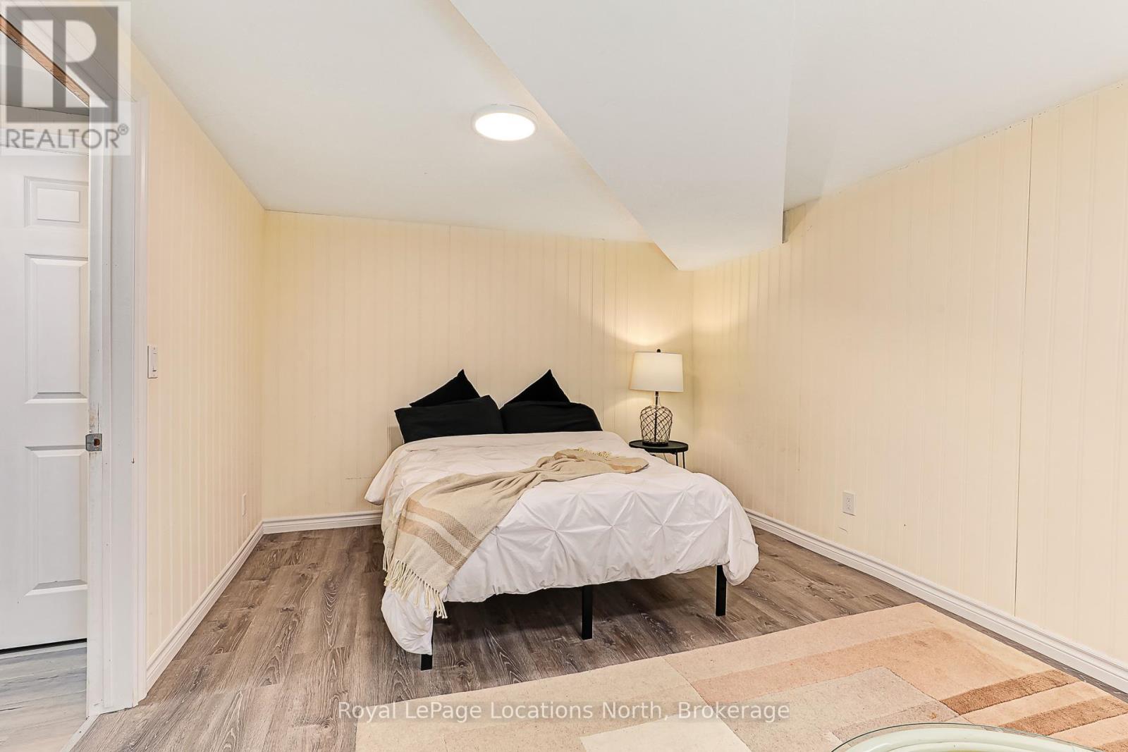 581 Tenth Street, Collingwood, Ontario L9Y 4K6 - Photo 25 - S12154635
