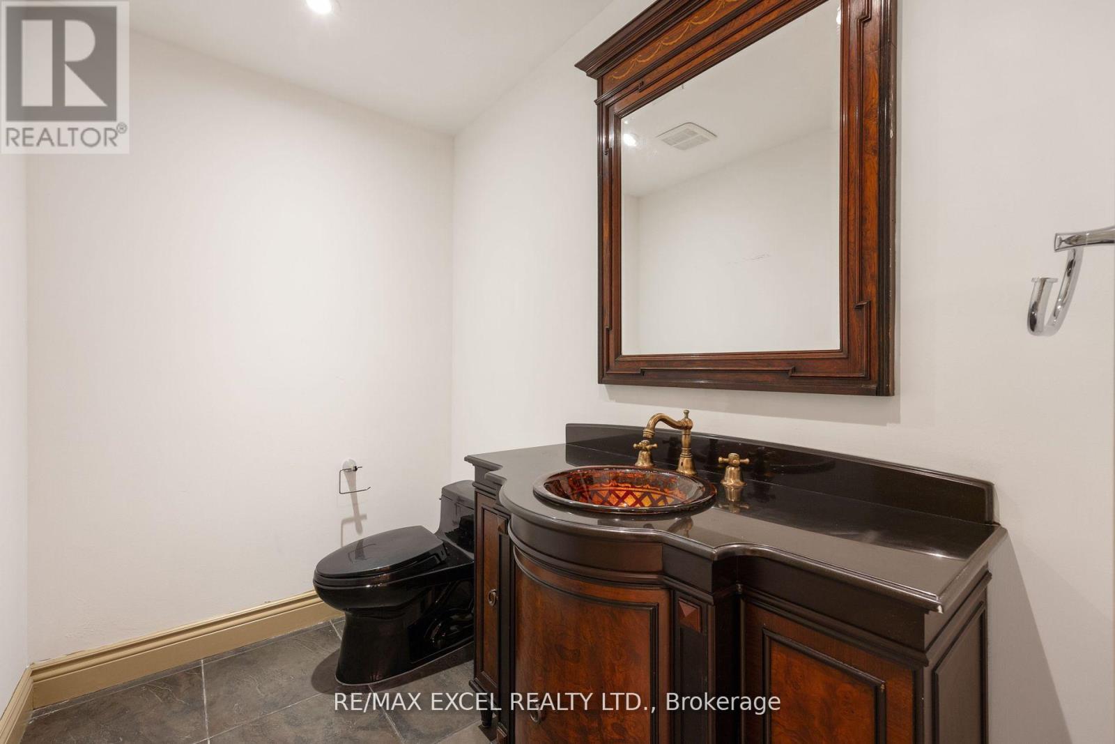62 Wimpole Drive, Toronto (St. Andrew-Windfields), Ontario  M2L 2L3 - Photo 35 - C12156794
