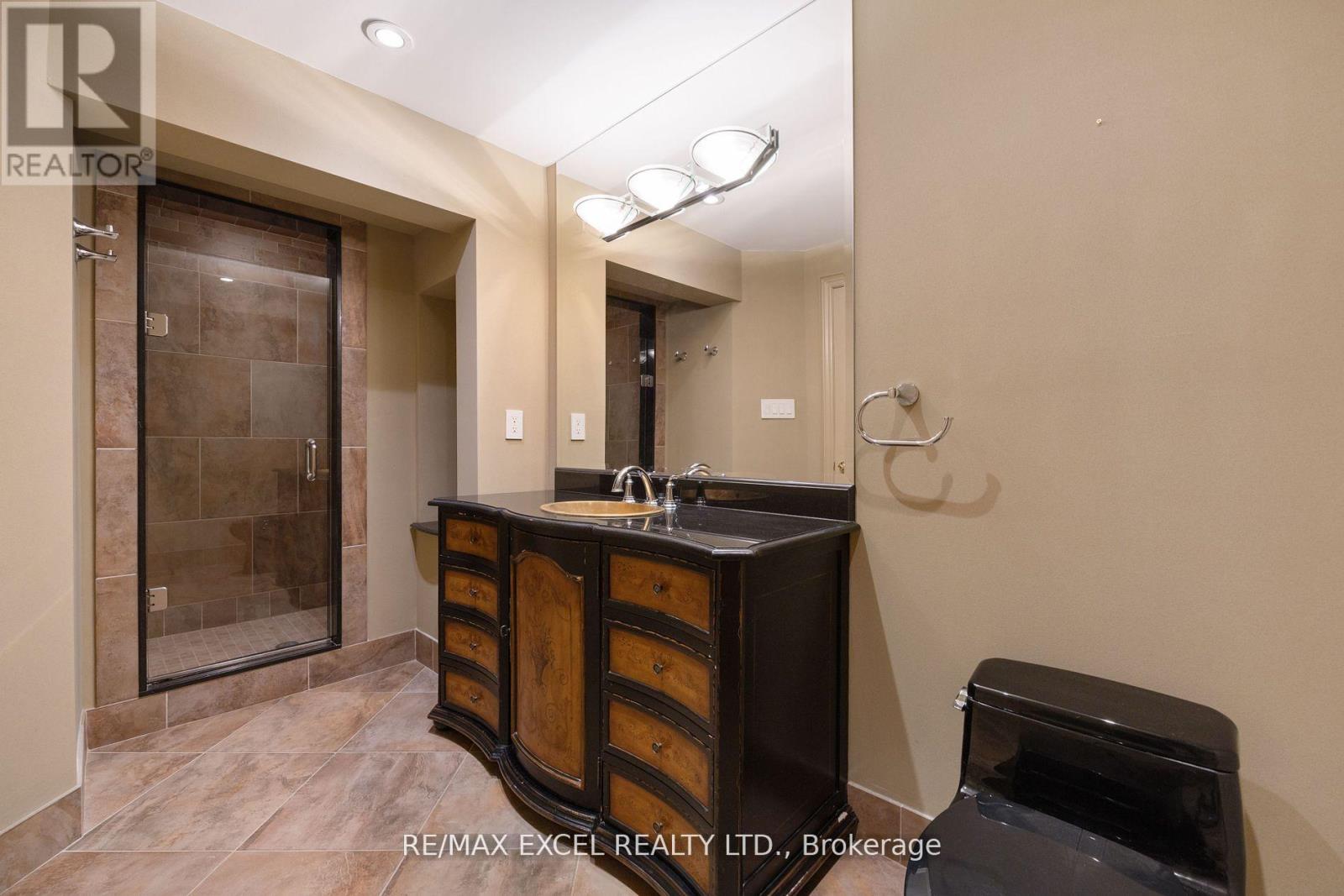 62 Wimpole Drive, Toronto (St. Andrew-Windfields), Ontario  M2L 2L3 - Photo 37 - C12156794