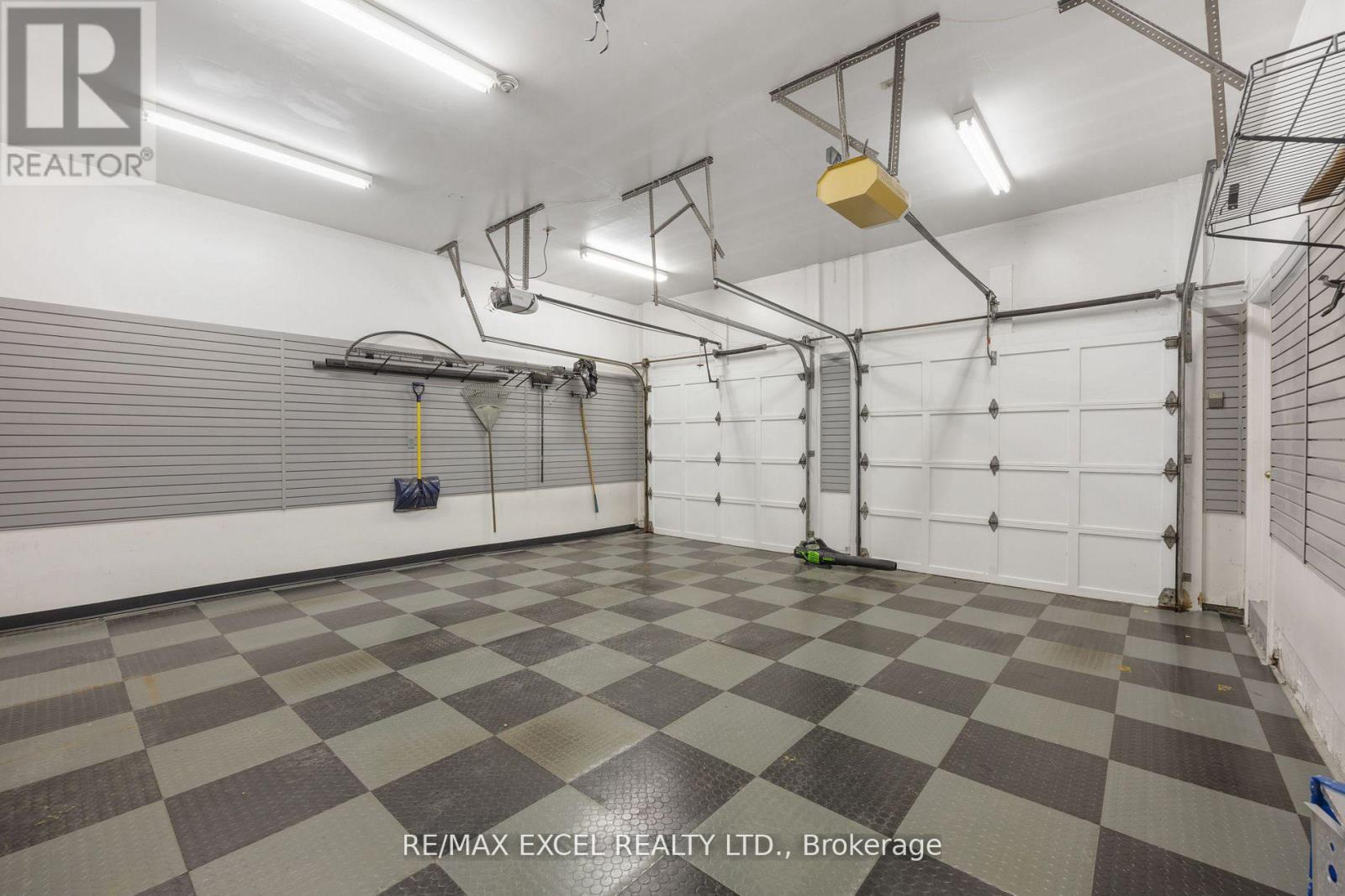 62 Wimpole Drive, Toronto (St. Andrew-Windfields), Ontario  M2L 2L3 - Photo 38 - C12156794