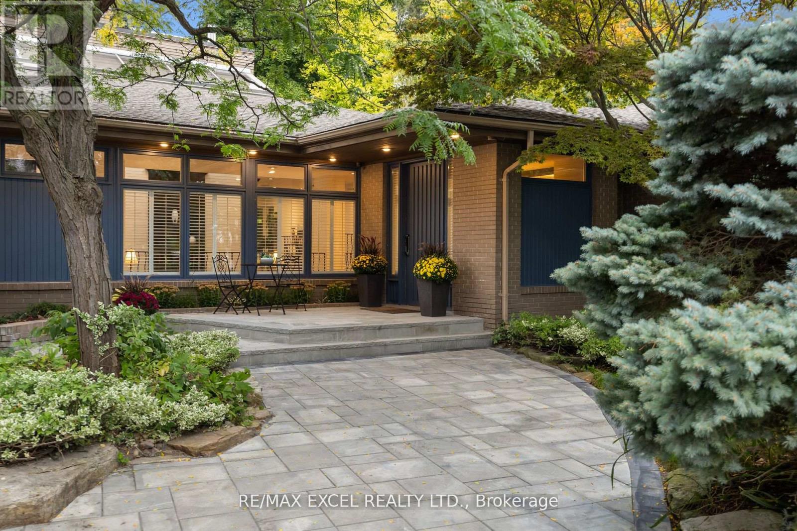 62 Wimpole Drive, Toronto (St. Andrew-Windfields), Ontario  M2L 2L3 - Photo 4 - C12156794
