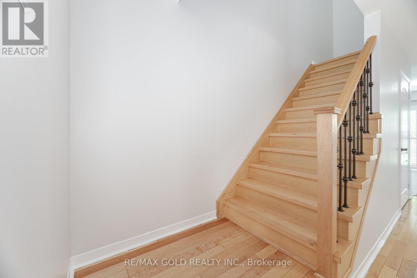 614 Summer Park Crescent, Mississauga, Ontario  L5B 4E9 - Photo 20 - W12155255
