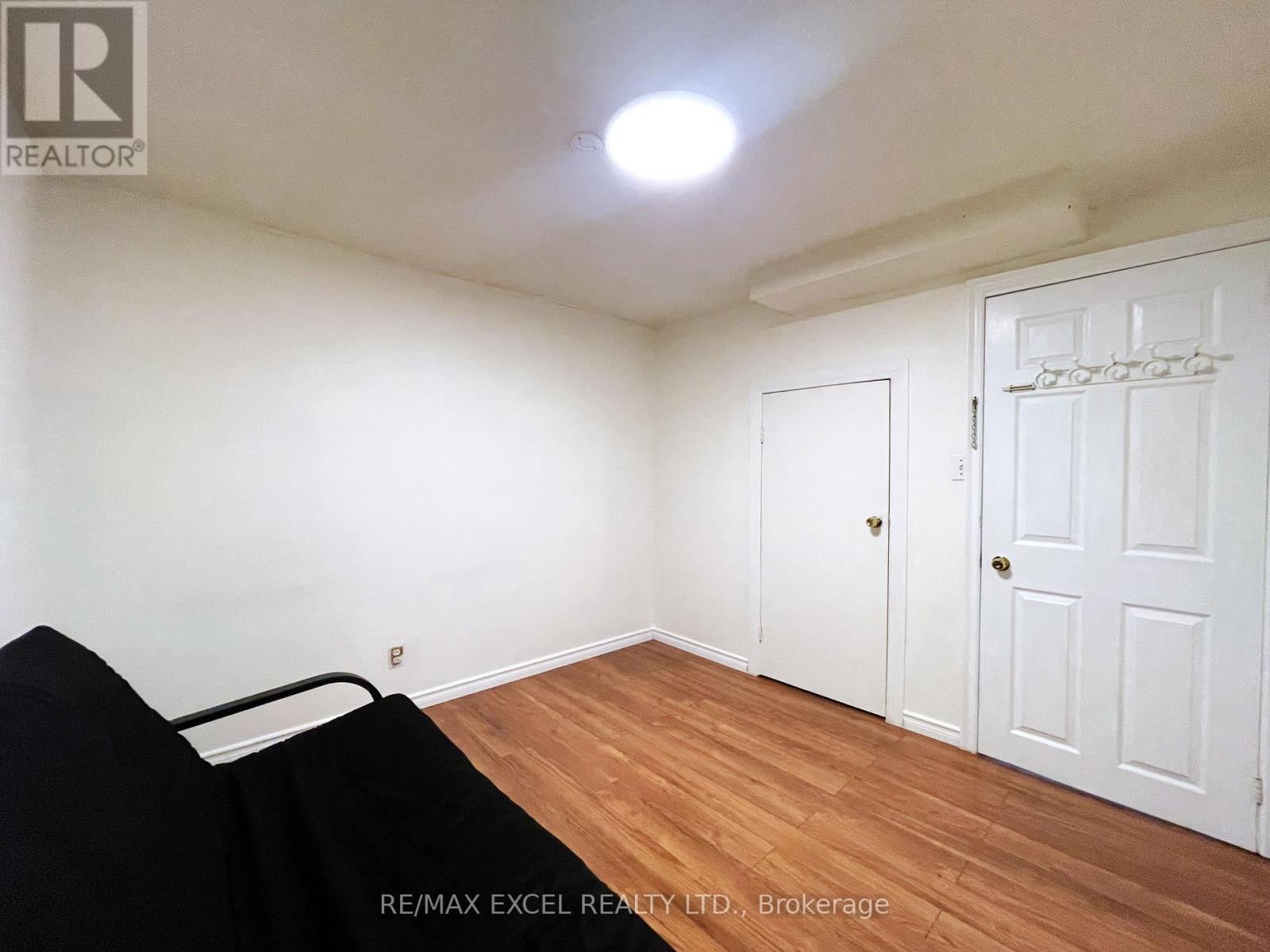 6166 Silken Laumann Way, Mississauga, Ontario  L5V 1A3 - Photo 13 - W12156788