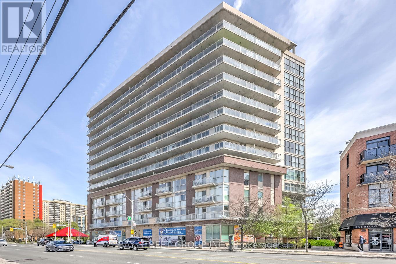<div class="slider-price">$630,000</div><p>604 - 5101 Dundas Street W, Toronto, Ontario</p>