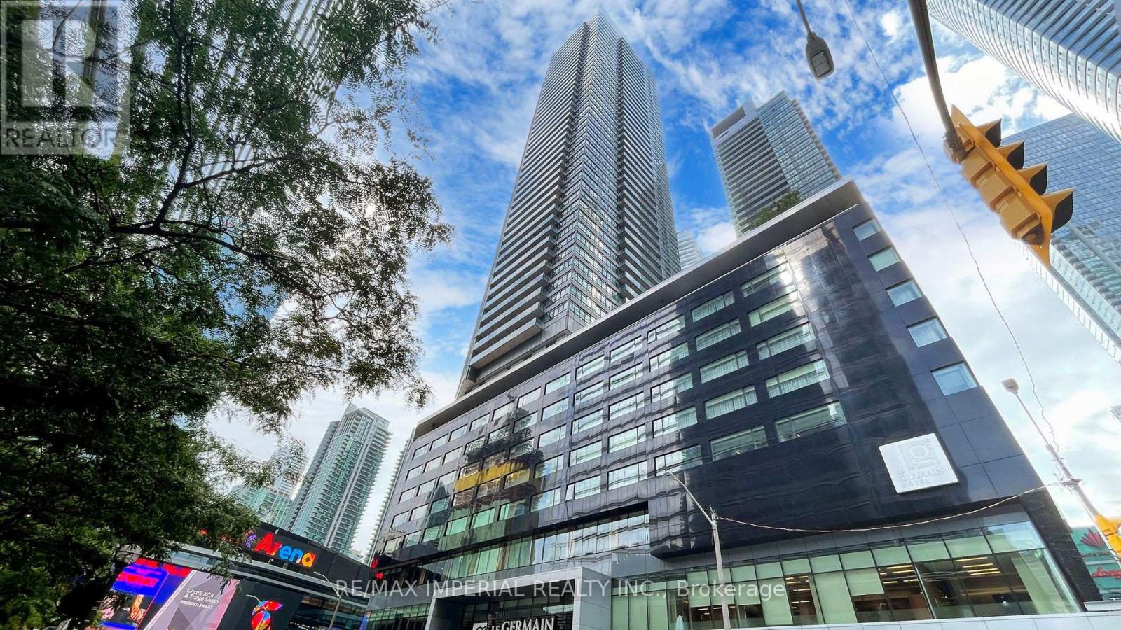 4907 - 65 Bremner Boulevard, Toronto, Ontario  M5J 0A7 - Photo 1 - C12143211