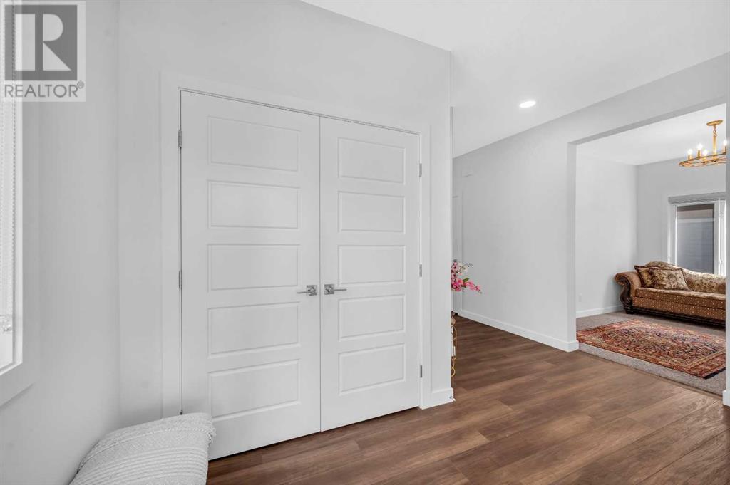 Property at 127 Ambleside Crescent NW image 5