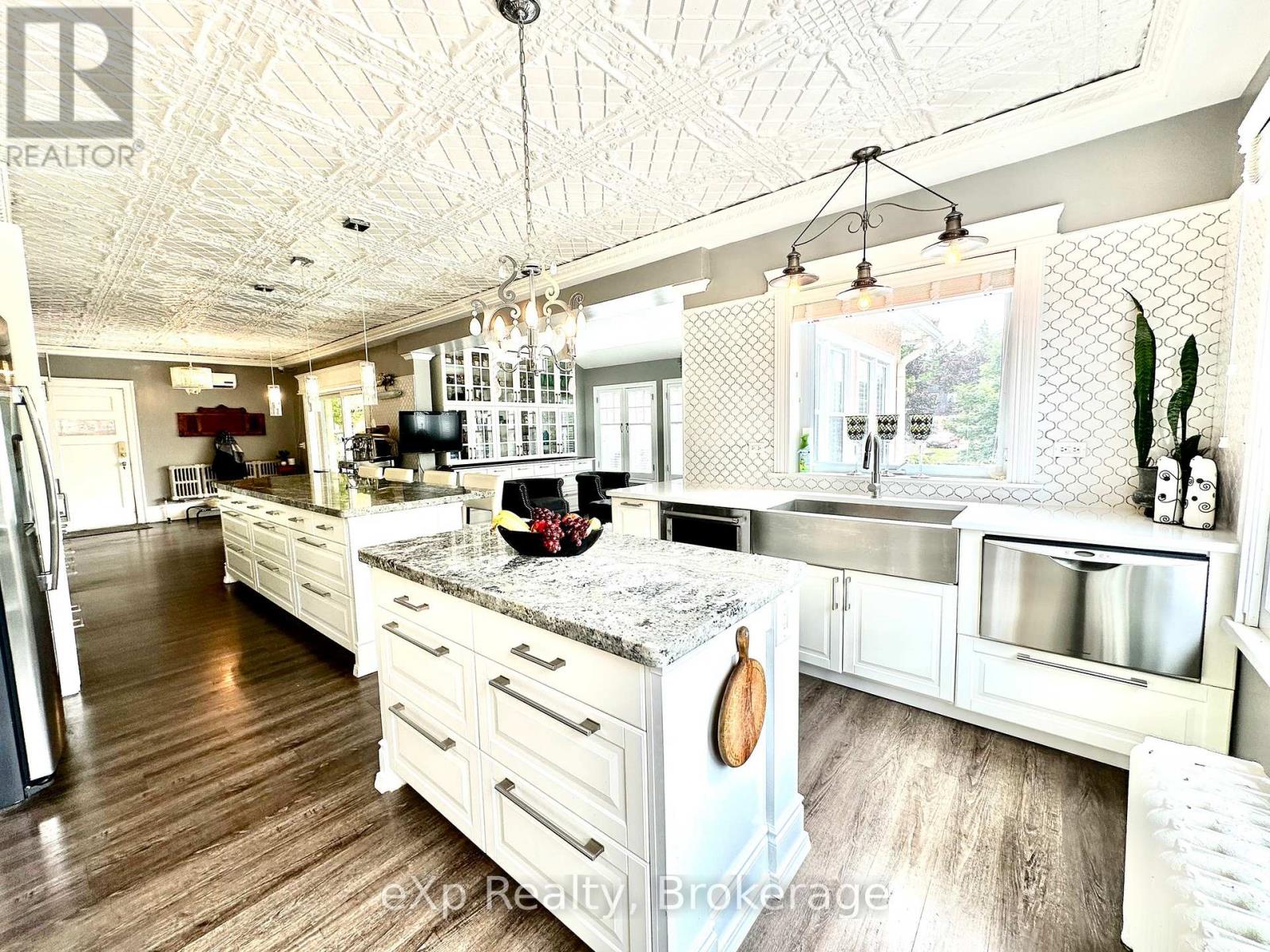 85 10th Street, Hanover, Ontario  N4N 1M9 - Photo 13 - X12156800