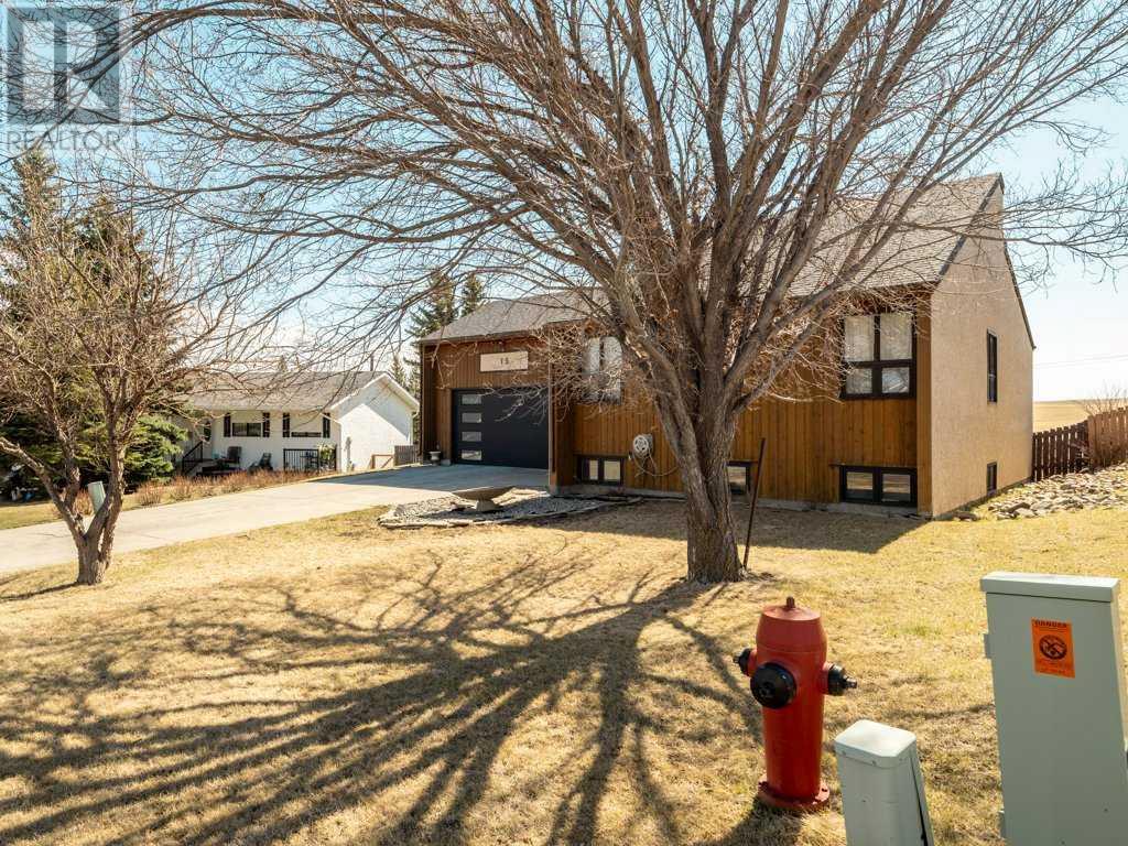 15 Pineridge Crescent, Pincher Creek, Alberta  T0K 1W0 - Photo 2 - A2212834