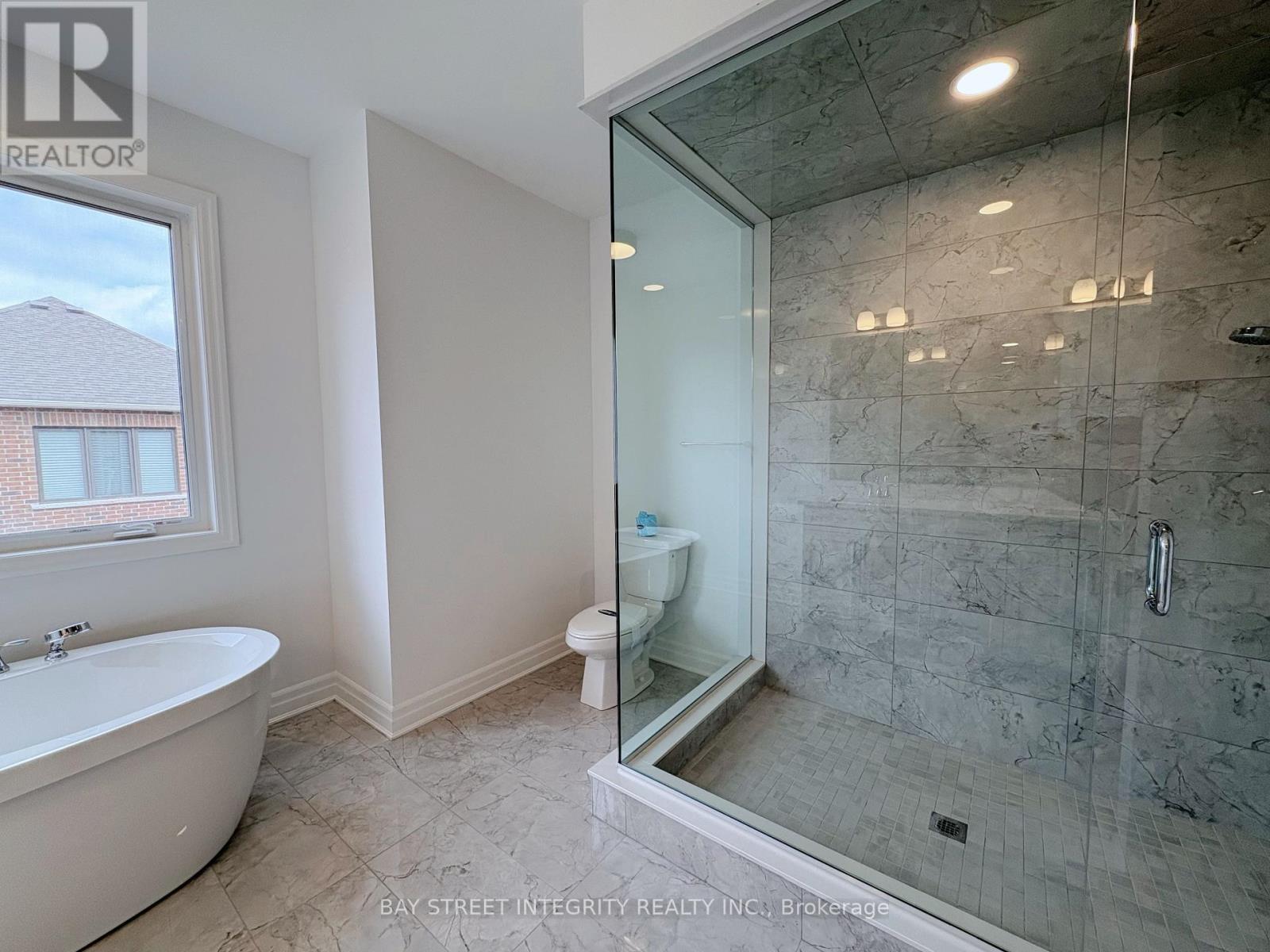 6 Spring Oak Crescent S, Markham, Ontario  L6C 1L2 - Photo 26 - N12144700