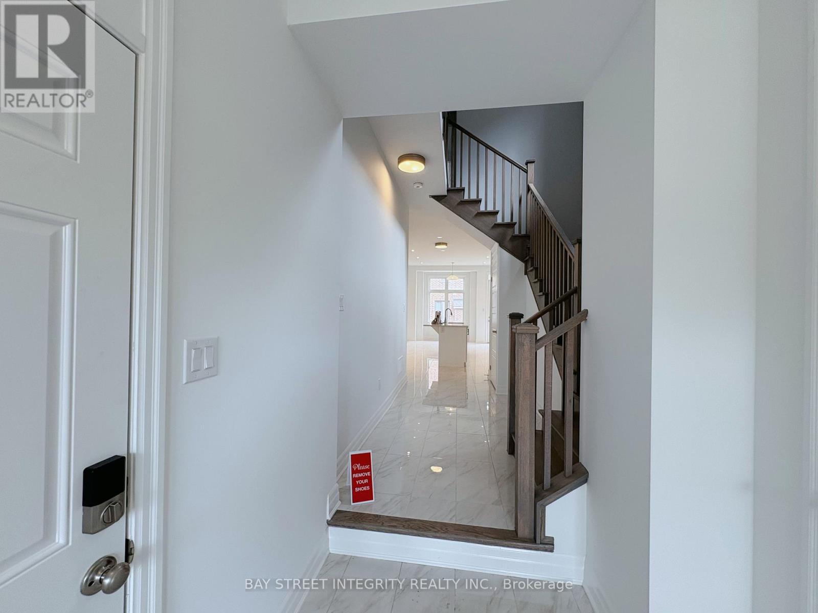 6 Spring Oak Crescent S, Markham, Ontario  L6C 1L2 - Photo 5 - N12144700