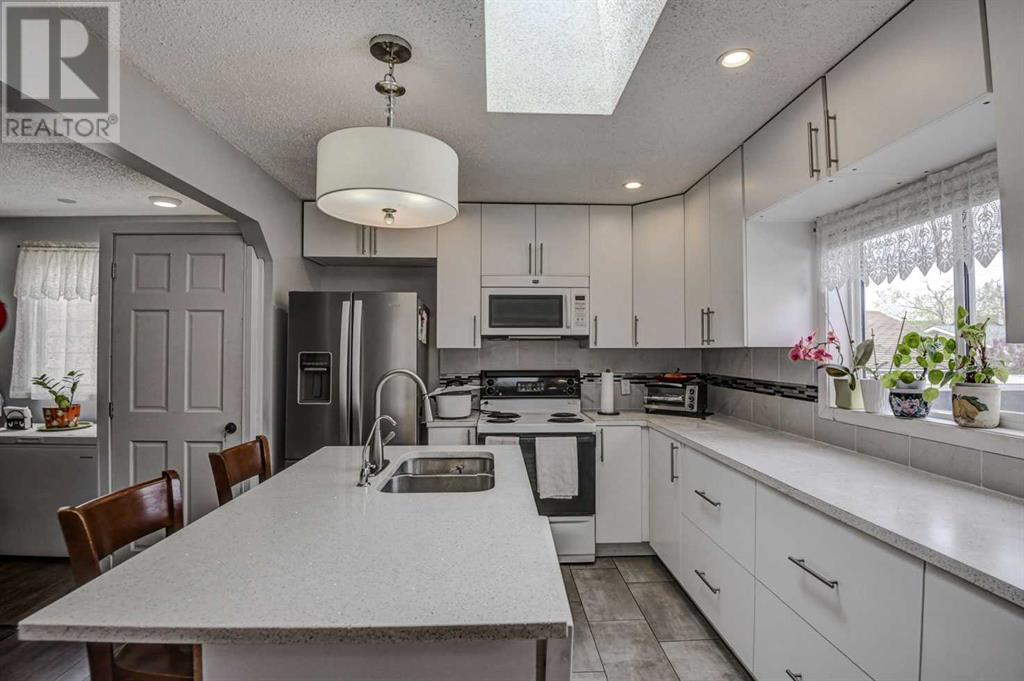 11 Ogmoor Crescent Se, Calgary, Alberta  T2C 2E8 - Photo 11 - A2222345
