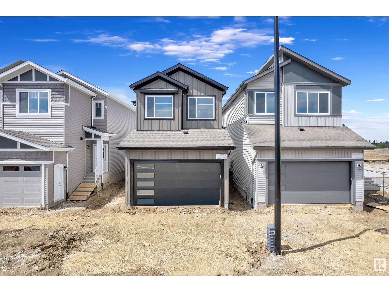 2104 210 ST NW, edmonton, Alberta