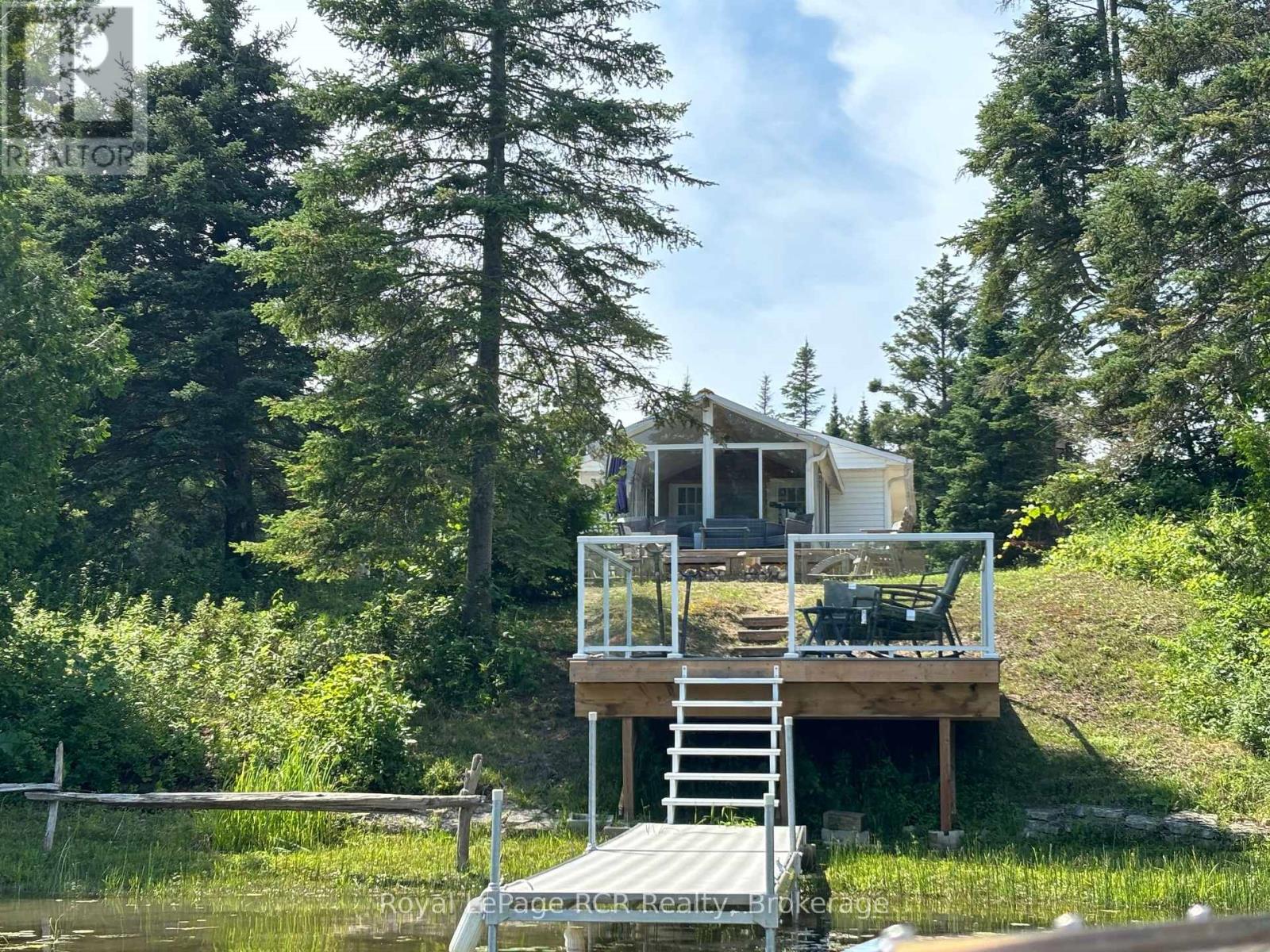 31 Sog-Je-Wa-Sa Drive, Native Leased Lands, Ontario  N0H 2G0 - Photo 2 - X12156821