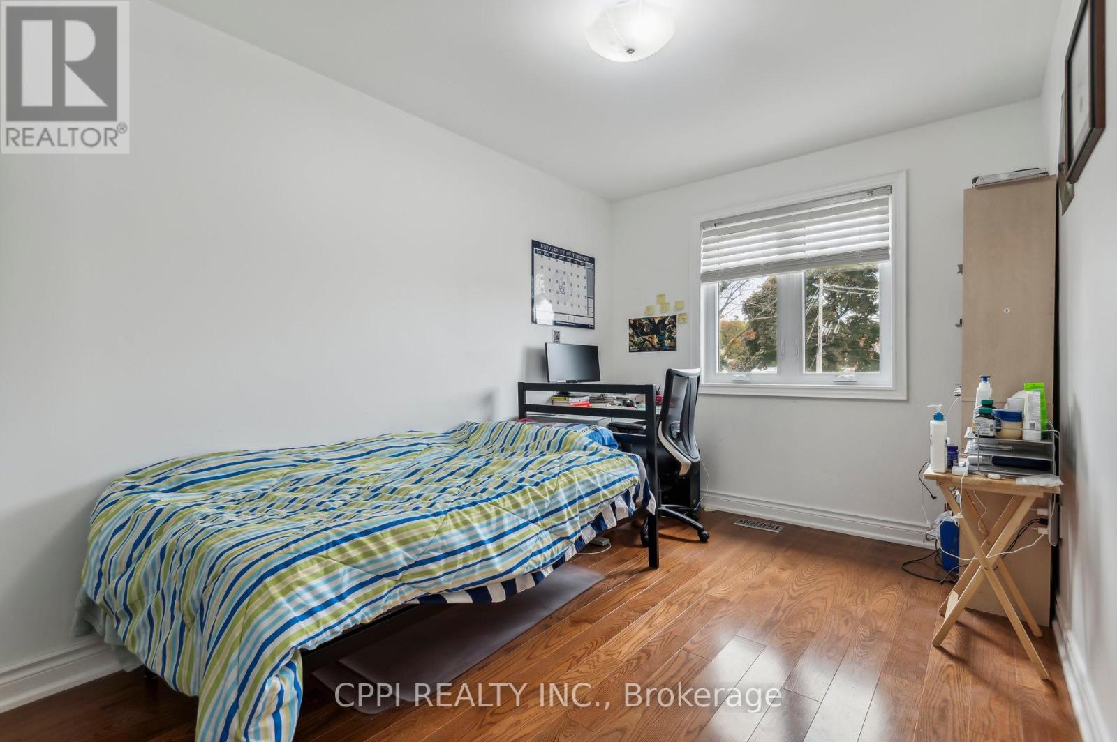 2c Bexley Crescent, Toronto, Ontario  M6N 2P5 - Photo 9 - W12156820