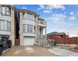 2C BEXLEY CRESCENT, Toronto, Ontario