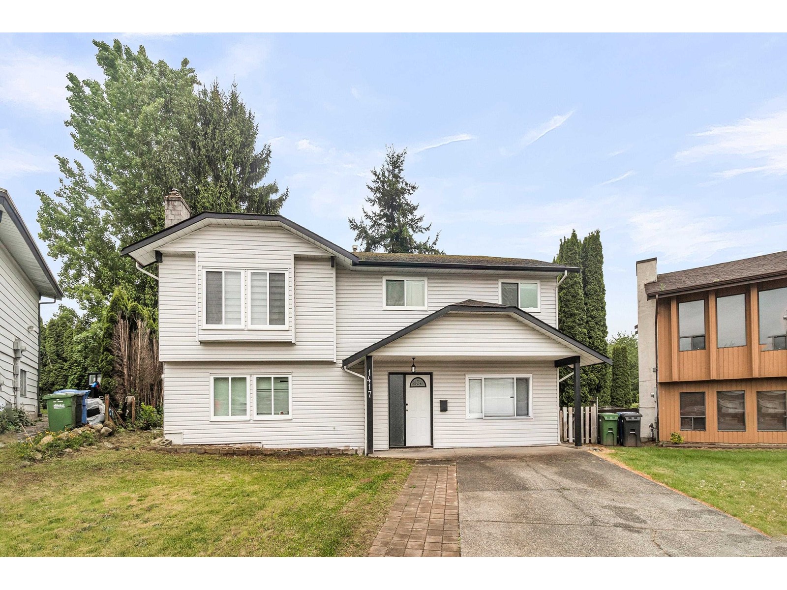 Property at 1417 KIPLING STREET image 2
