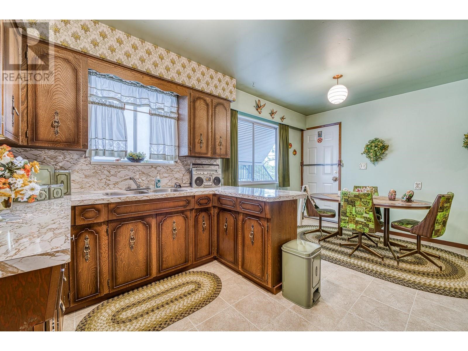 896 E 56th Avenue, Vancouver, British Columbia  V5X 1S2 - Photo 8 - R3003946