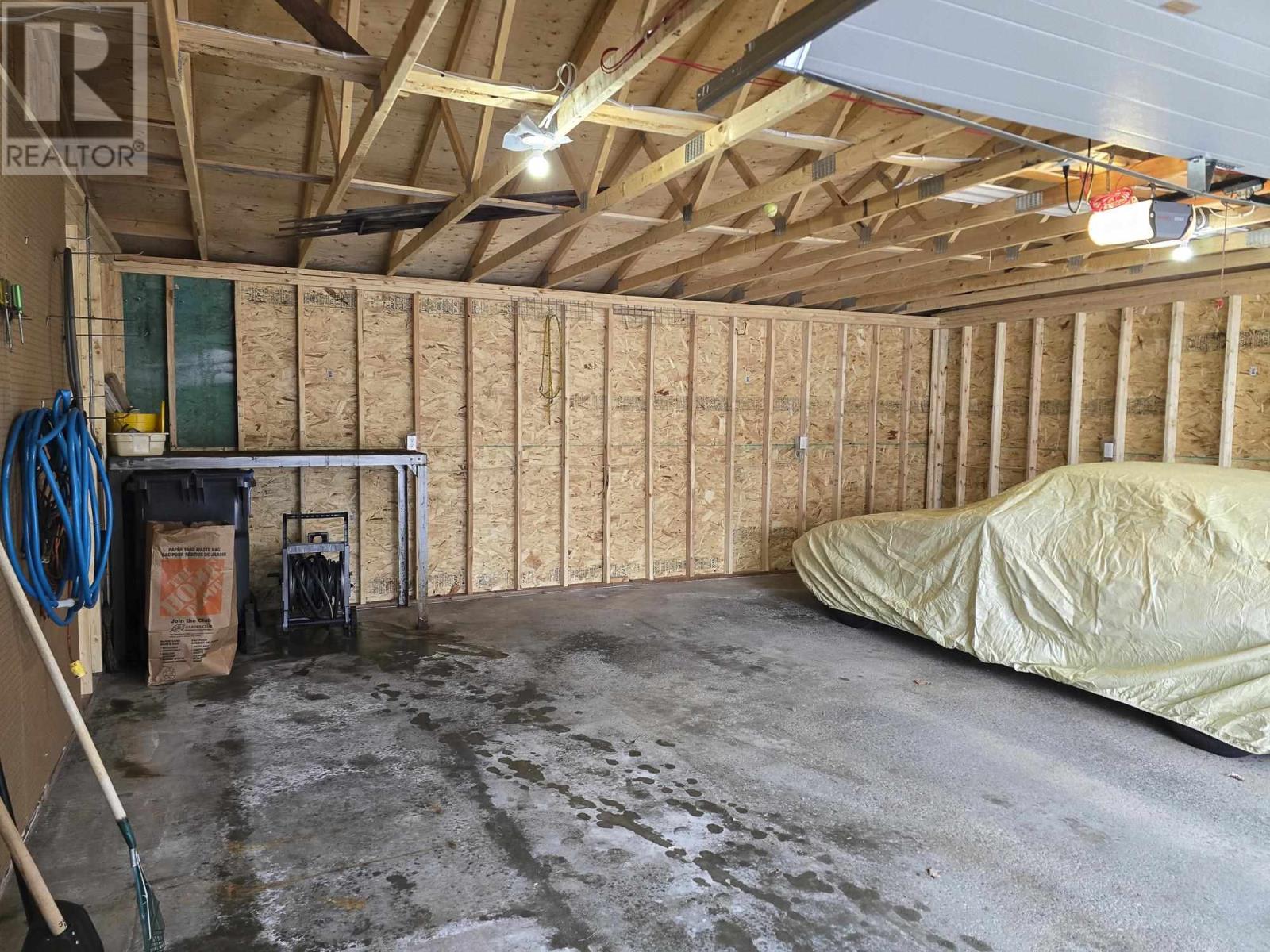 297 Fairbank Place, 297 Fairbank Place, Thunder Bay, Ontario  P7B 5M3 - Photo 34 - TB251160