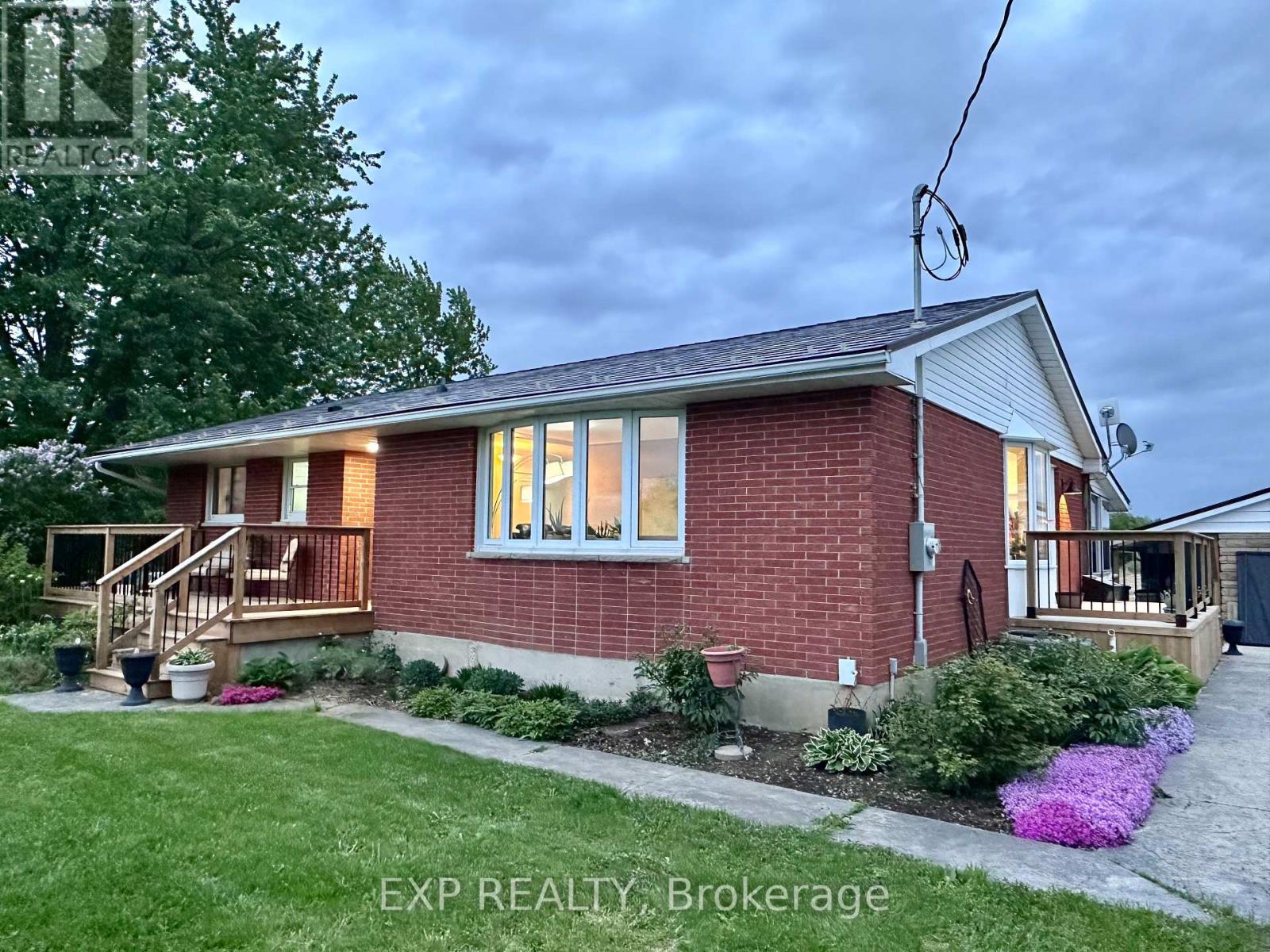 Photo 2 of 12 for 9235 Hickory Drive