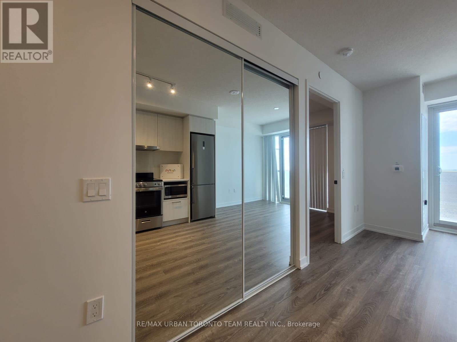 3505 - 195 Commerce Street, Vaughan, Ontario  L4K 0P9 - Photo 3 - N12054904